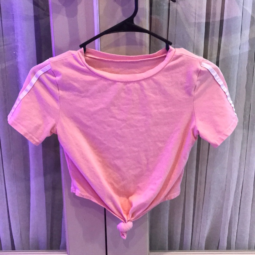 crop-knot t-shirt